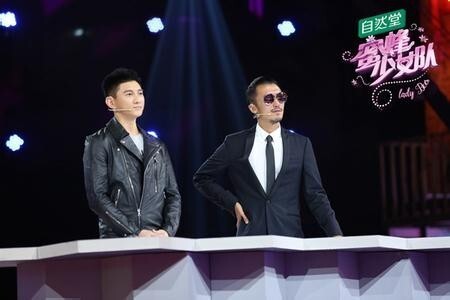 浙江卫视《蜜蜂少女队》创作团队有哪些人？