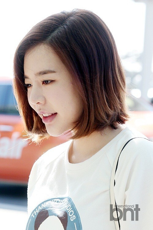 4日上午女子组合少女时代成员Sunny前往巴厘岛拍摄写真 4日上午女子组合少女时代成员Sunny前往巴厘岛拍摄写真