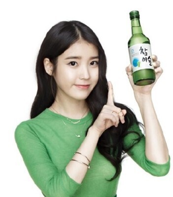 IU在广告界不甘示弱的树立了自己的地位 IU在广告界不甘示弱的树立了自己的地位