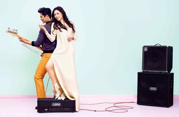 韩国女演员秋瓷炫和于晓光合体拍摄杂志 可谓人心所向佳偶天成 韩国女演员秋瓷炫和于晓光合体拍摄杂志 可谓人心所向佳偶天成