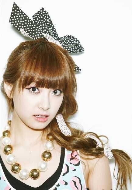 韩国组合f(x)女子团队的队长是中国人吗? 韩国组合f(x)女子团队的队长是中国人吗?