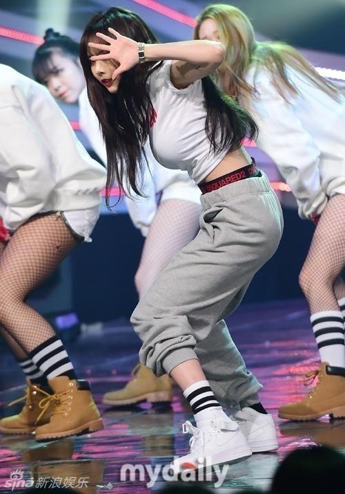 4Minute回归热舞,泫雅身材暴涨 4Minute回归热舞,泫雅身材暴涨