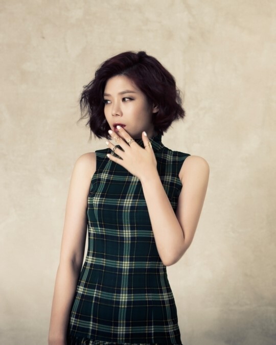 Lyn将演唱由宋仲基、宋慧乔等主演的电视剧《太阳的后裔》OST