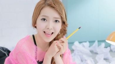 Stellar李孝恩是什么时候出生的？