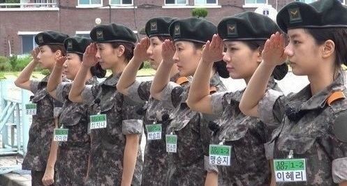 《真正的男人》“女兵特辑”是个什么样的娱乐节目? 《真正的男人》“女兵特辑”是个什么样的娱乐节目?