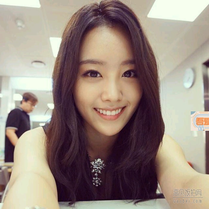 韩国女团Secret成员宋智恩怎么用一个字来形容自己？