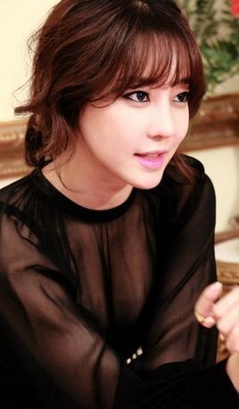 韩国女团Rainbow成员高佑丽什么时候出生的? 韩国女团Rainbow成员高佑丽什么时候出生的?