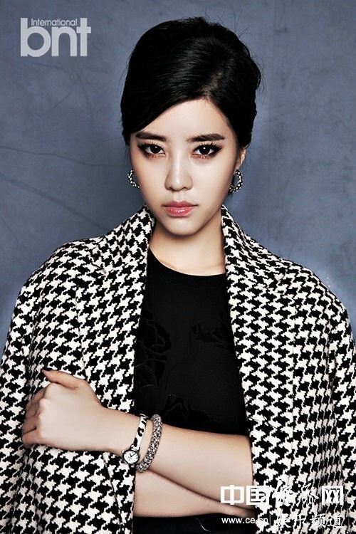 韩国女团Rainbow卢乙曾是谁的歌迷? 韩国女团Rainbow卢乙曾是谁的歌迷?