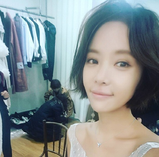 演员黄正音通过个人Instagram公开了一张近照 演员黄正音通过个人Instagram公开了一张近照