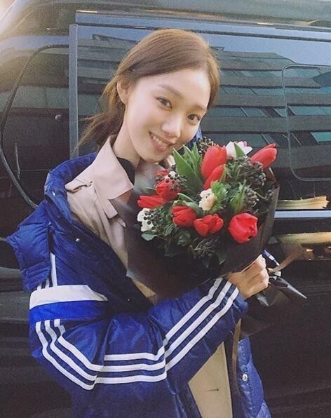 演员李圣经17日发行写真书《Be Joyful》 演员李圣经17日发行写真书《Be Joyful》