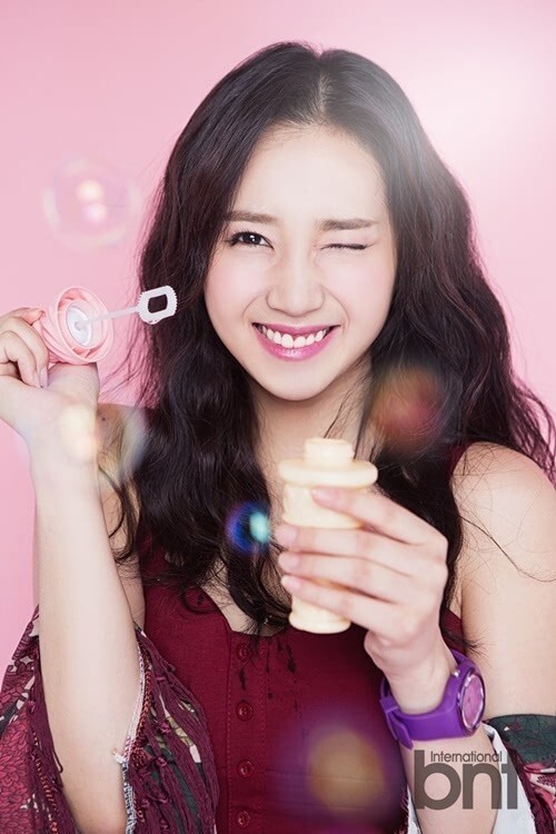 女团Hello Venus前成员刘雅拉在队时担当什么职务? 女团Hello Venus前成员刘雅拉在队时担当什么职务?