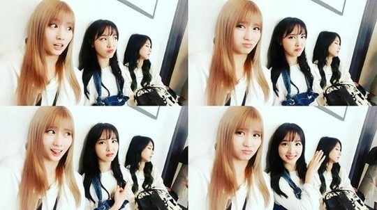 TWICE官方Ins分享Momo、娜琏和子瑜的合照 子瑜打盹萌倒众人 TWICE官方Ins分享Momo、娜琏和子瑜的合照 子瑜打盹萌倒众人