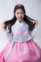 韩国女团April成员金彩媛是什么时候出生的？