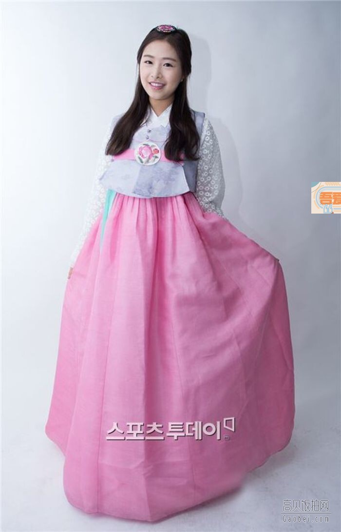 韩国女团April成员金彩媛的身高是多高? 韩国女团April成员金彩媛的身高是多高?