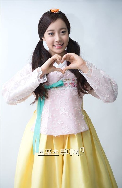 韩国女团April成员李玹珠的身高是多高? 韩国女团April成员李玹珠的身高是多高?