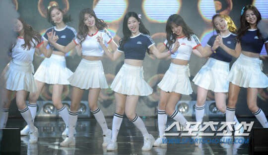 女团I.O.I将担任成始璄个人演唱会的嘉宾歌手 为演唱会增添风彩 女团I.O.I将担任成始璄个人演唱会的嘉宾歌手 为演唱会增添风彩