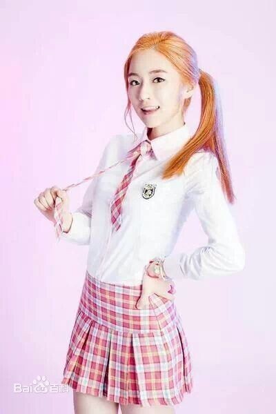 韩国女子组合Tren-D吴诗英是什么时候出生的？