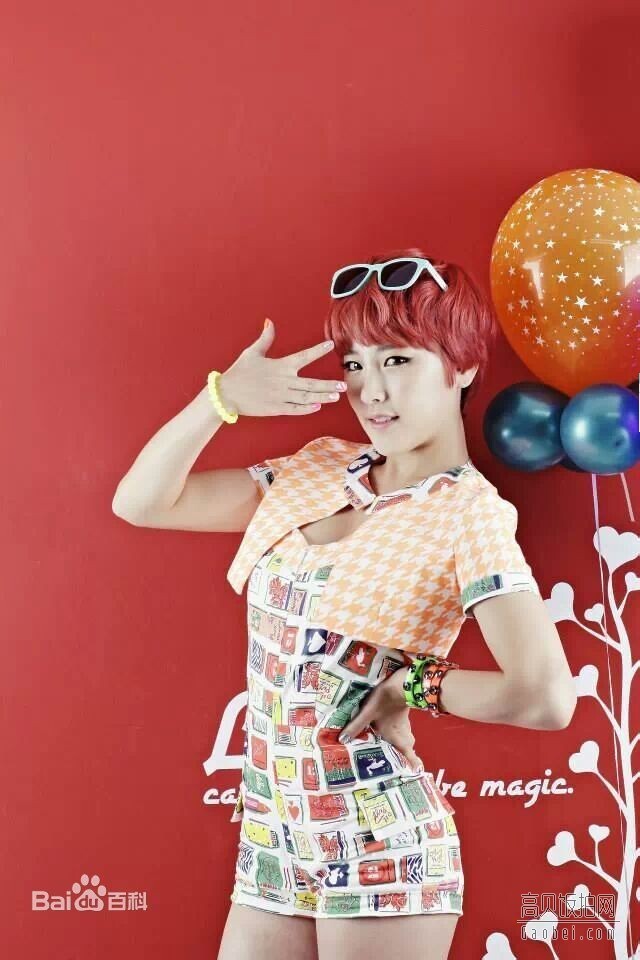 韩国女子组合Tren-D李英珠是什么时候出生的？