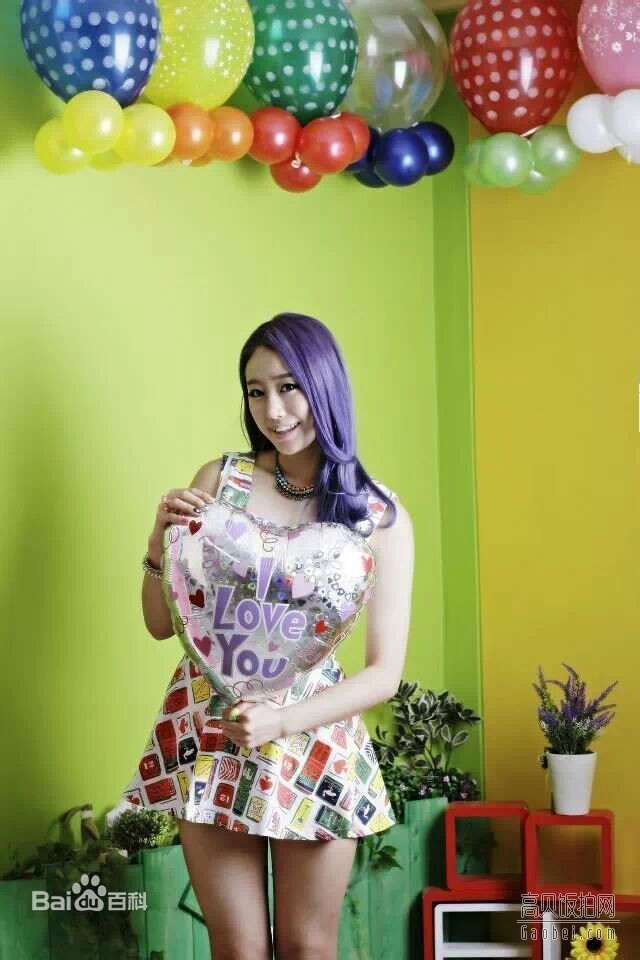 韩国女子组合Tren-D前成员金书京的艺名叫什么? 韩国女子组合Tren-D前成员金书京的艺名叫什么?