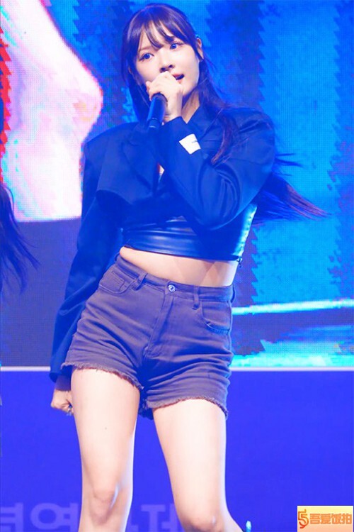 ADYA 饭拍秀 拍摄日期：20241123【3合集 980 MB】