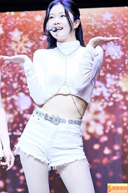 ASTELL 饭拍秀 拍摄日期：20241203【10合集 4.91 GB】