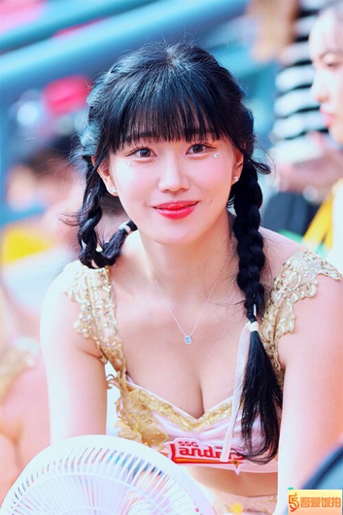 啦啦队 饭拍秀 [ID136442 版本]【20合集 7.90 GB】