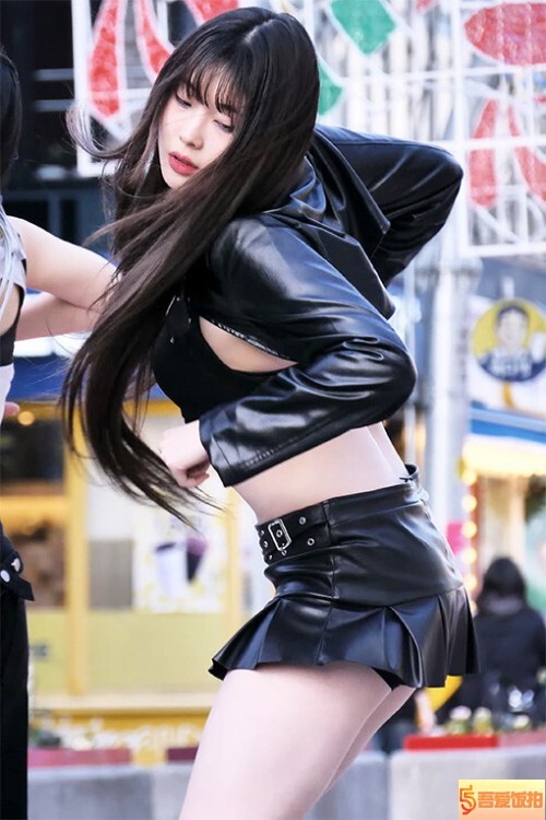 SOLAR MILD 饭拍秀 拍摄日期：20241215【2合集 791 MB】