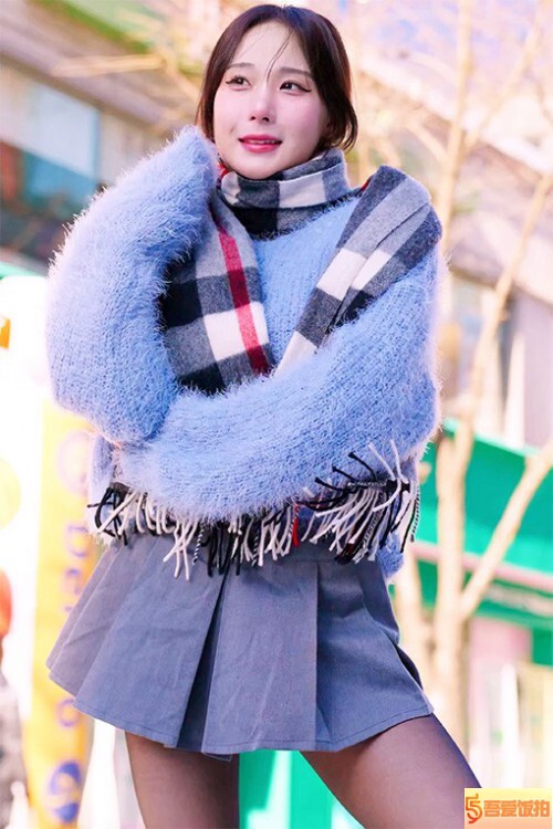 【遗漏补档】CLOCK 饭拍秀 拍摄日期：20250208【4合集 1.72 GB】