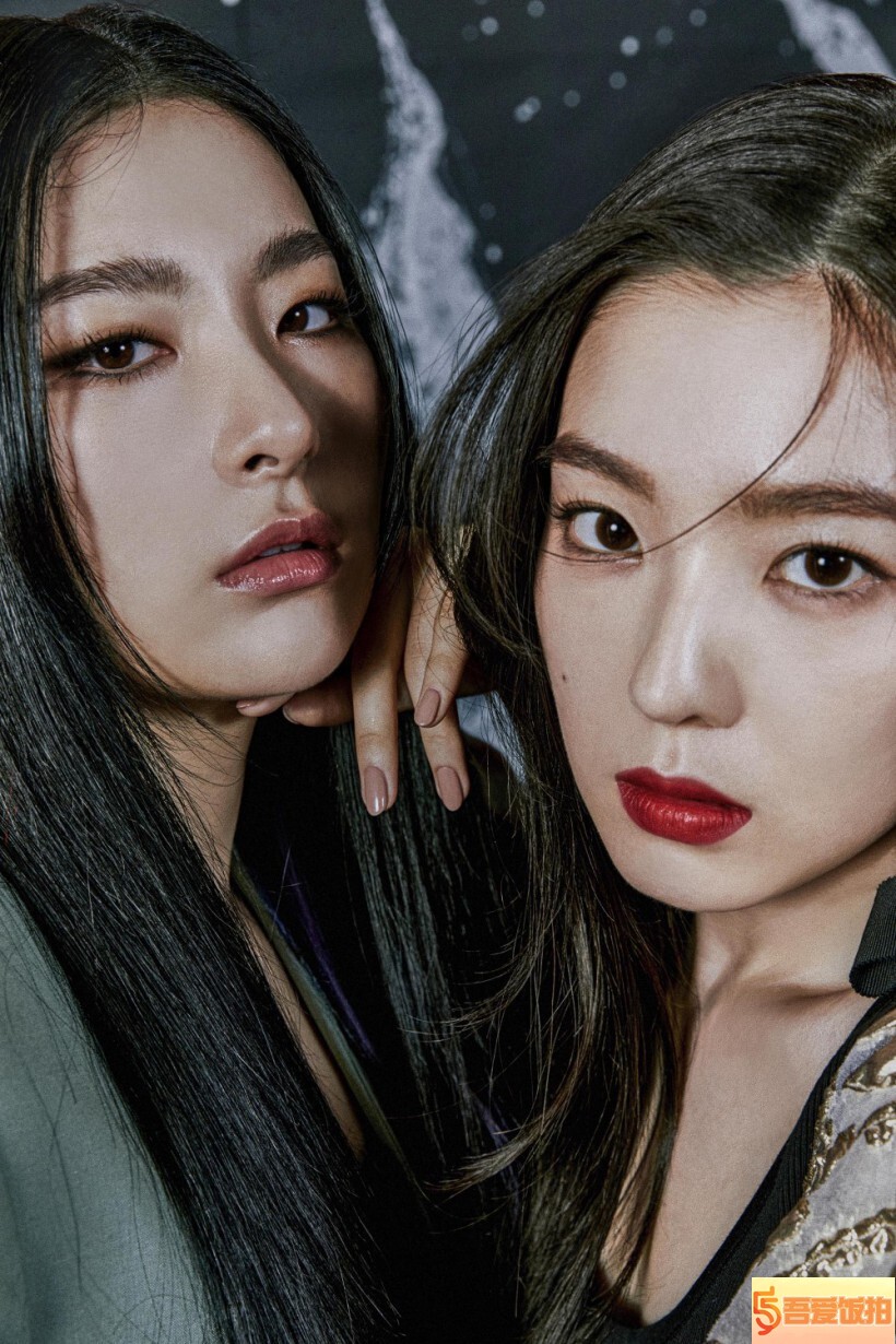 IRENE&SEULGI是由哪两名成员组成？组合名称来源于哪两人的英文艺名？