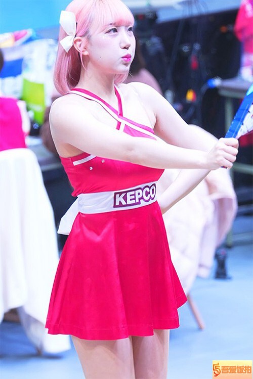 啦啦队 饭拍秀 [ID137056版本]【20合集 1.43 GB】