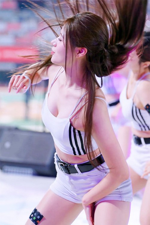 啦啦队 饭拍秀 [ID137725版本]【20合集 3.14 GB】