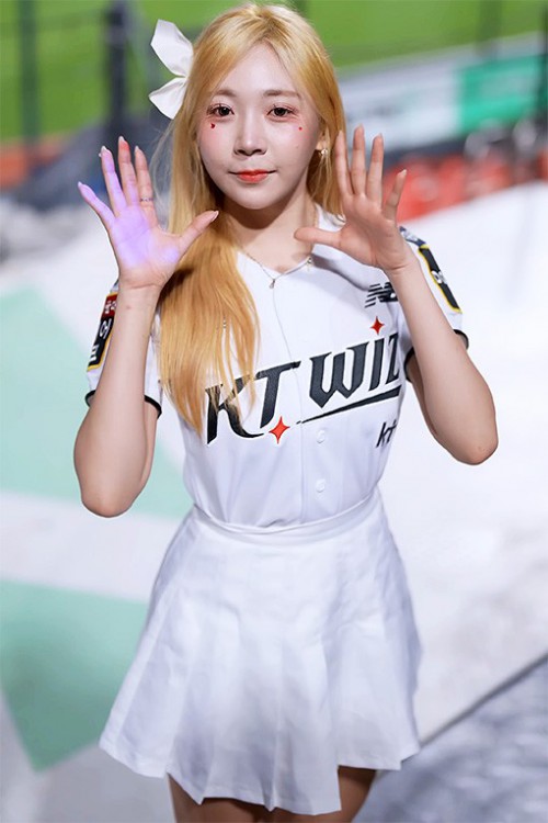 啦啦队 饭拍秀 [ID137759版本]【20合集 11.7 GB】