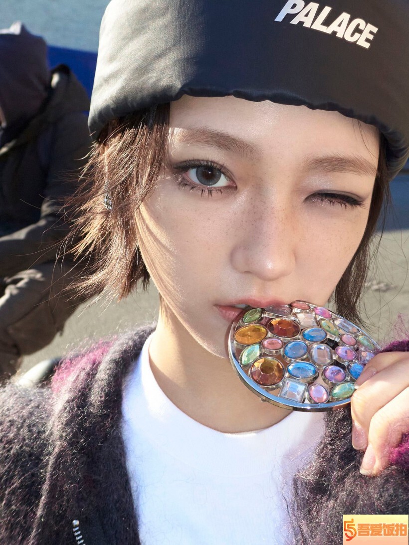 JIYU徐知裕隶属哪个新晋韩国女团队长？她以何种造型以及外貌受到关注？