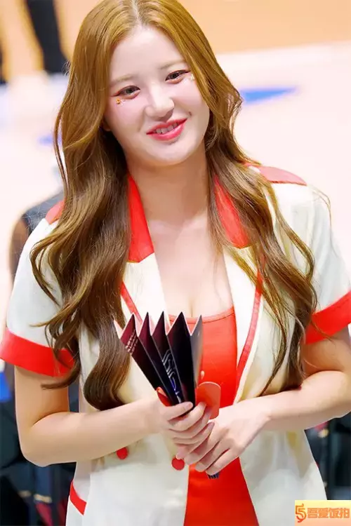 啦啦队 饭拍秀 [ID137893版本]【20合集 2.21 GB】