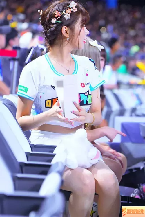 啦啦队 饭拍秀 [ID138470版本]【20合集 1.15 GB】