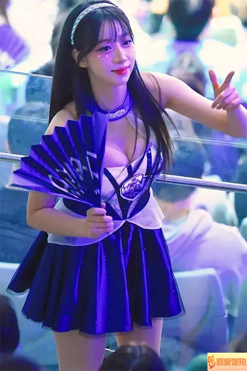 啦啦队 饭拍秀 [ID138488版本]【20合集 693 MB】