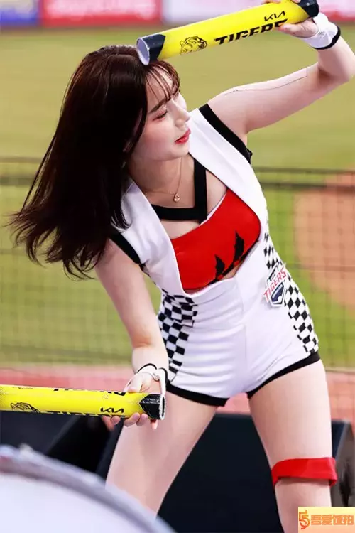 啦啦队 饭拍秀 [ID137936版本]【20合集 1.01 GB】