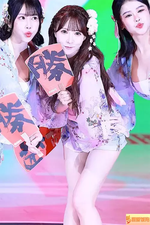 啦啦队 饭拍秀 [ID138272版本]【20合集 1.02 GB】