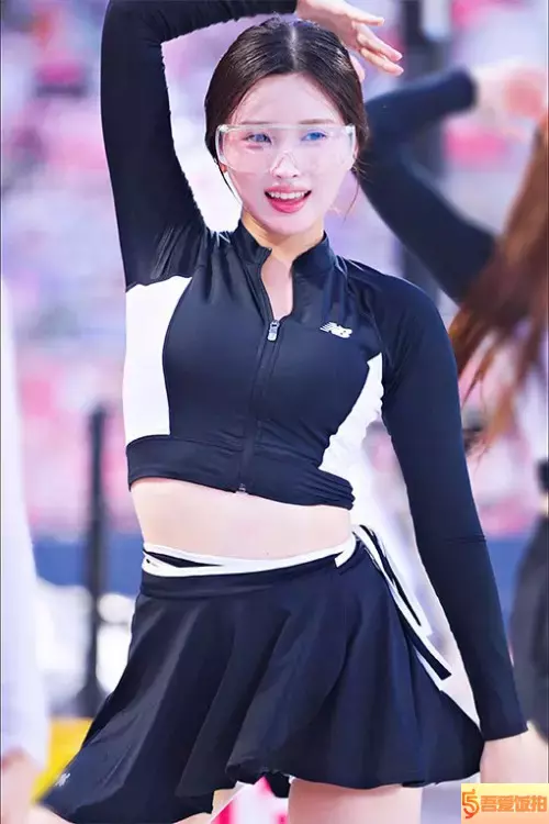 啦啦队 饭拍秀 [ID137975版本]【20合集 1.01 GB】