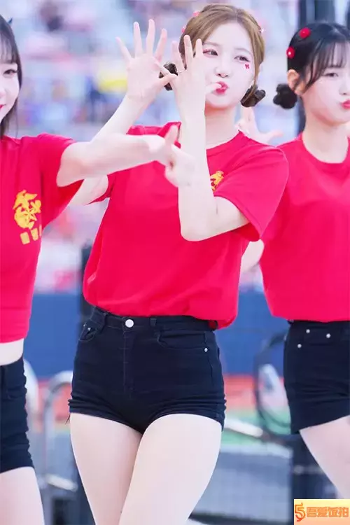 啦啦队 饭拍秀 [ID138001版本]【20合集 1.47 GB】